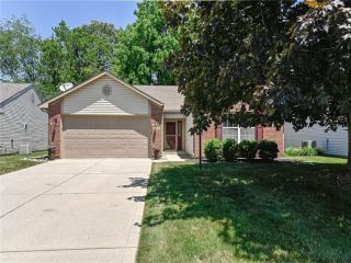 Foreclosed Home - 6038 WHITE BIRCH DR, 46038
