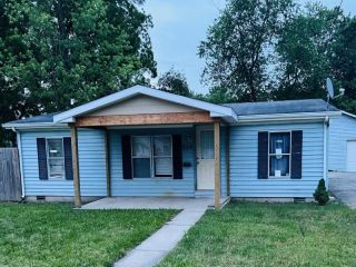 Foreclosed Home - 705 S 6TH ST, 46041