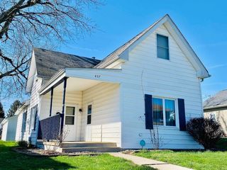 Foreclosed Home - 457 E GREEN ST, 46041