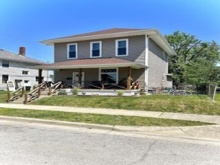 Foreclosed Home - 8 W ARMSTRONG ST, 46041