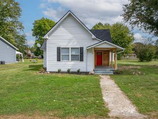 Foreclosed Home - 413 N RANDALL ST, 46048