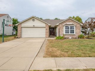 Foreclosed Home - 2018 SWEET CHERRY MDWS, 46052