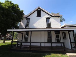 Foreclosed Home - 122 W FIRST ST, 46058
