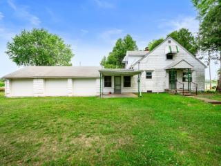 Foreclosed Home - 18077 DURBIN RD, 46060