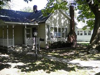 Foreclosed Home - 503 E 9TH ST, 46069