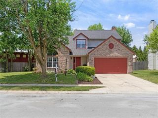 Foreclosed Home - 17640 WILLOW CREEK WAY, 46074