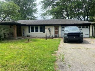 Foreclosed Home - 2629 STATE ROAD 38 E, 46074