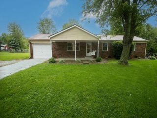 Foreclosed Home - 2746 E COUNTY ROAD 400 S, 46118