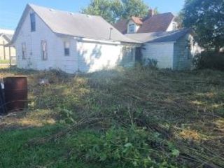 Foreclosed Home - 9954 S COUNTY ROAD 0, 46118