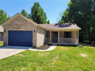 Foreclosed Home - 318 JEFFERSON VLY, 46121