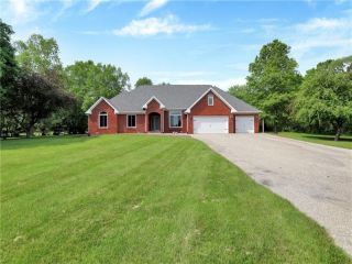 Foreclosed Home - 2122 W COUNTY ROAD 50 S, 46122