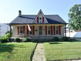 Foreclosed Home - 253 E BROADWAY ST, 46122
