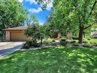 Foreclosed Home - 8905 E COUNTY ROAD 100 N, 46123