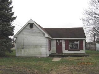 Foreclosed Home - 109 E JACKSON ST, 46126