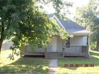 Foreclosed Home - 13 S MAIN ST, 46128