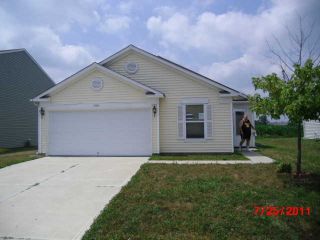 Foreclosed Home - 2604 WOODFIELD BLVD, 46131