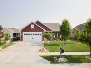 Foreclosed Home - 1362 GREENBRIAR WAY, 46131