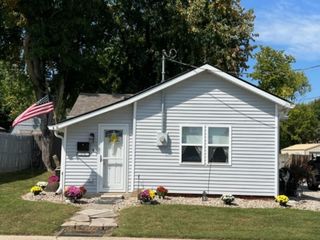 Foreclosed Home - 276 TERRE HAUTE ST, 46131