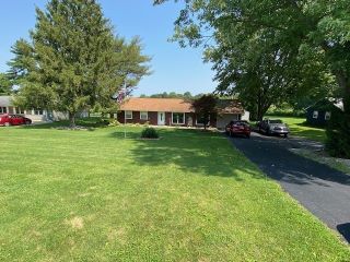 Foreclosed Home - 2097 N CENTERLINE RD, 46131