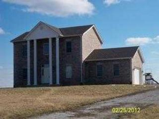 Foreclosed Home - 5622 E COUNTY ROAD 600 S, 46135