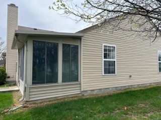 Foreclosed Home - 1208 WORCESTER WAY, 46140