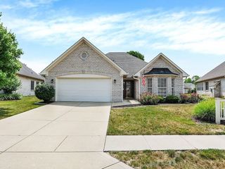 Foreclosed Home - 1649 GRINDSTONE WAY, 46140