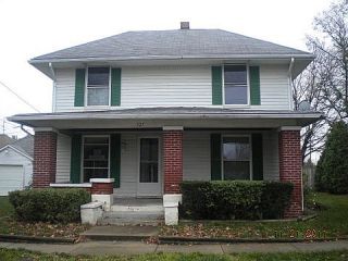 Foreclosed Home - 327 W PEARL ST, 46142
