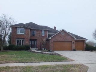 Foreclosed Home - 2257 Willow Lake Dr, 46143