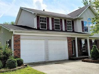 Foreclosed Home - 1207 BULL RUN NORTH DR, 46143
