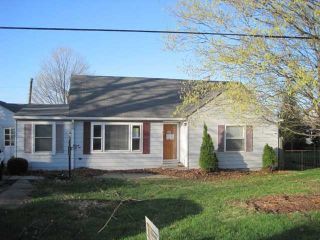Foreclosed Home - 417 W MAIN ST, 46147