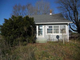 Foreclosed Home - 1242 W US HIGHWAY 136, 46149