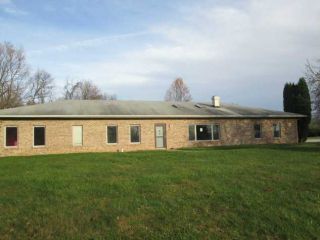 Foreclosed Home - 3955 LITTLE HURRICANE RD, 46151