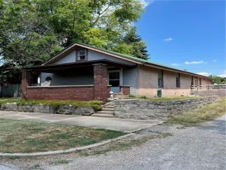 Foreclosed Home - 139 S JEFFERSON ST, 46151
