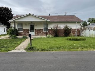 Foreclosed Home - 560 S ST CLAIR ST, 46151