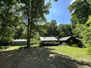 Foreclosed Home - 2500 TOWNSEND LN, 46151
