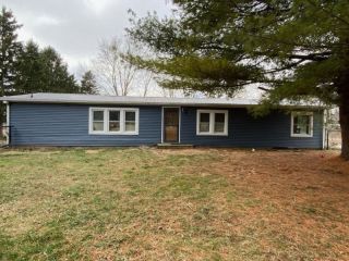 Foreclosed Home - 160 W UNION RD, 46157
