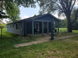 Foreclosed Home - 10725 N 300 E, 46161