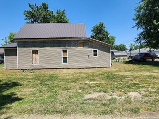 Foreclosed Home - 426 COTTAGE AVE, 46173