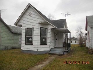 Foreclosed Home - 222 W LOCUST ST, 46176