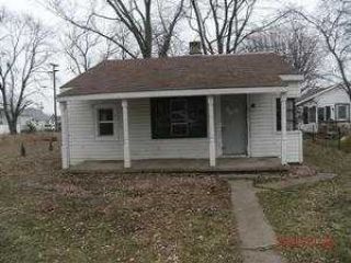Foreclosed Home - 1118 Parker Ave, 46176