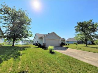 Foreclosed Home - 1692 FOUNTAIN LAKE DR W, 46176