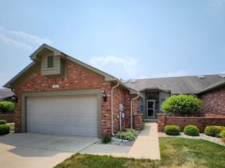 Foreclosed Home - 2615 BERWICK DR, 46176