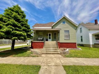 Foreclosed Home - 204 VAN AVE, 46176
