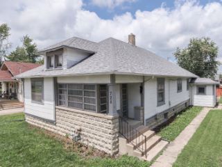 Foreclosed Home - 728 2ND ST, 46176