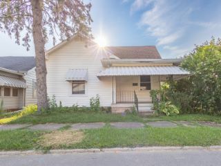 Foreclosed Home - 632 ELM ST, 46176