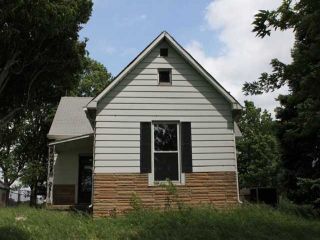 Foreclosed Home - 6403 N 300 E, 46184