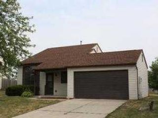 Foreclosed Home - 202 COUNTRY WOOD DR, 46184