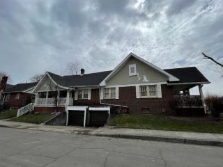 Foreclosed Home - 2905 E 16TH ST, 46201