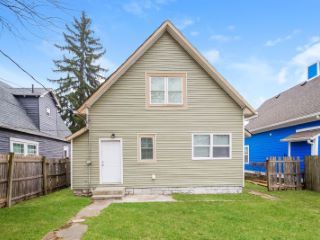 Foreclosed Home - 3319 E VERMONT ST, 46201