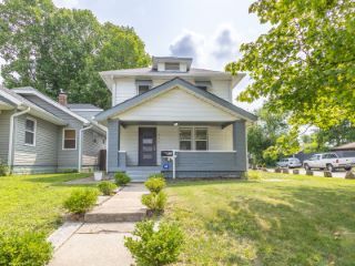 Foreclosed Home - 835 N BOSART AVE, 46201